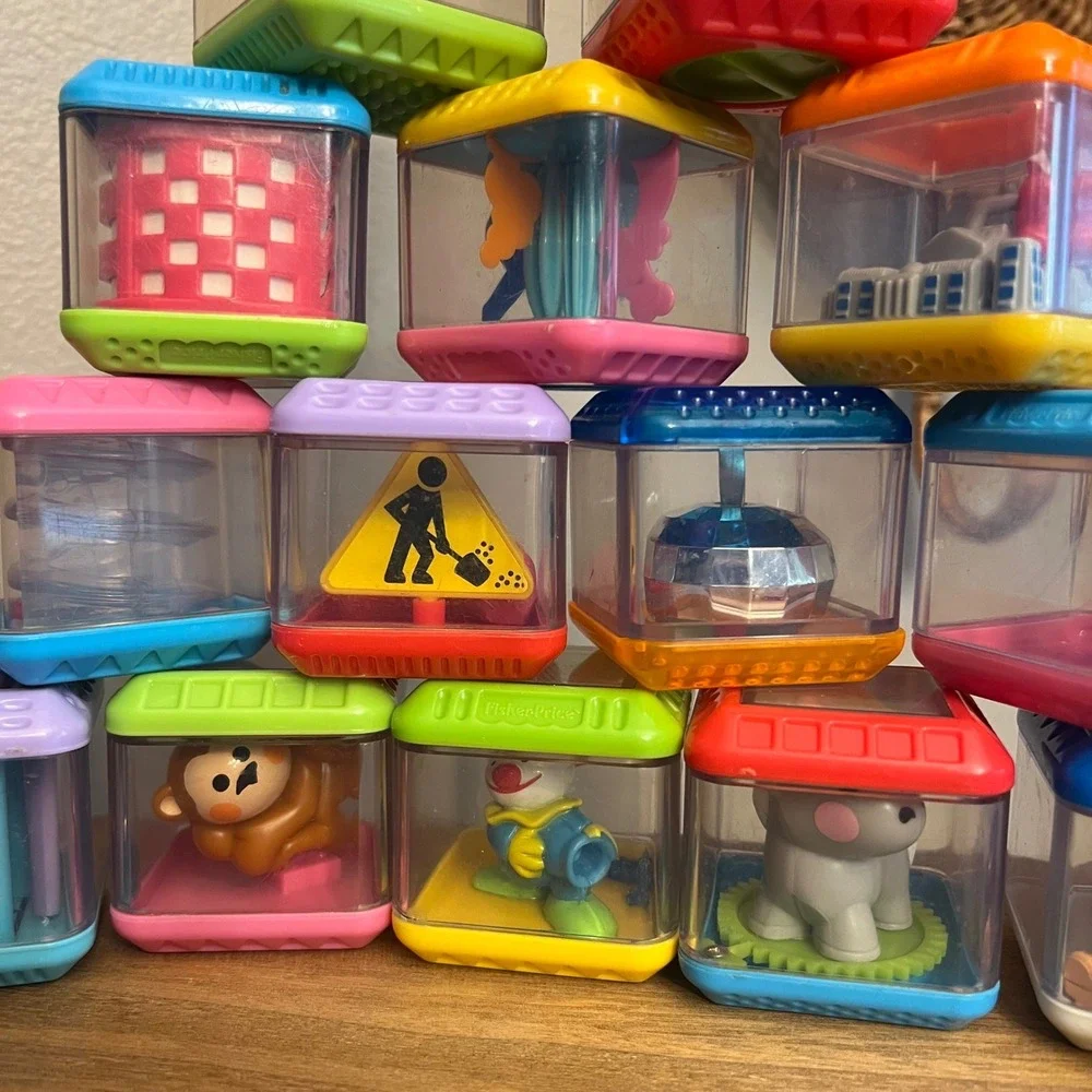 Vintage Fisher Price Peek A Boo Blocks Sensory Toy Lot Interactive Baby Cubes 16